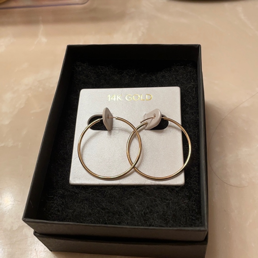 14 kt Italian yellow gold hoops